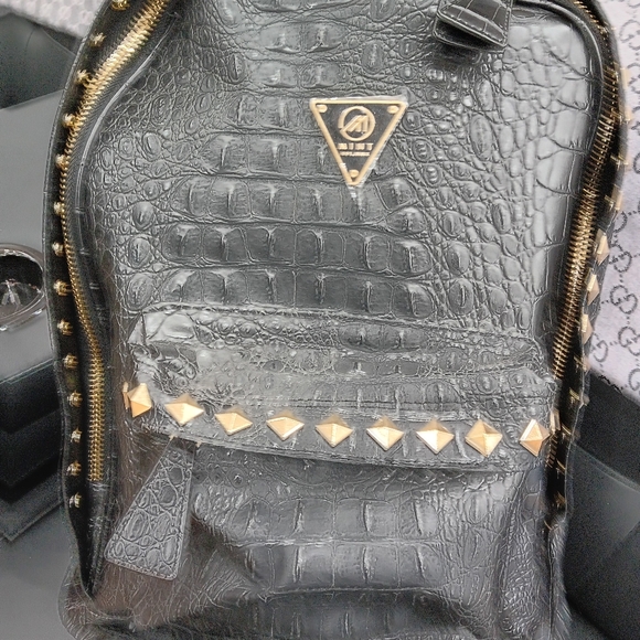 Backpack - Picture 2 of 2